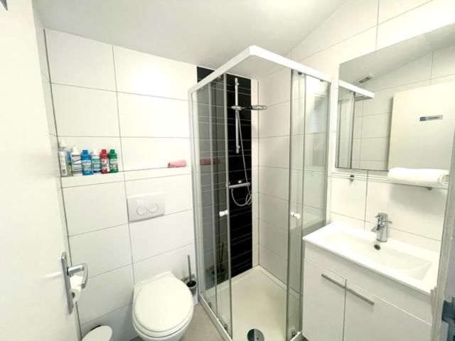 Holidayhome Zonnestraal 9P Amsterdam And The Beach Heerhugowaard Exterior photo